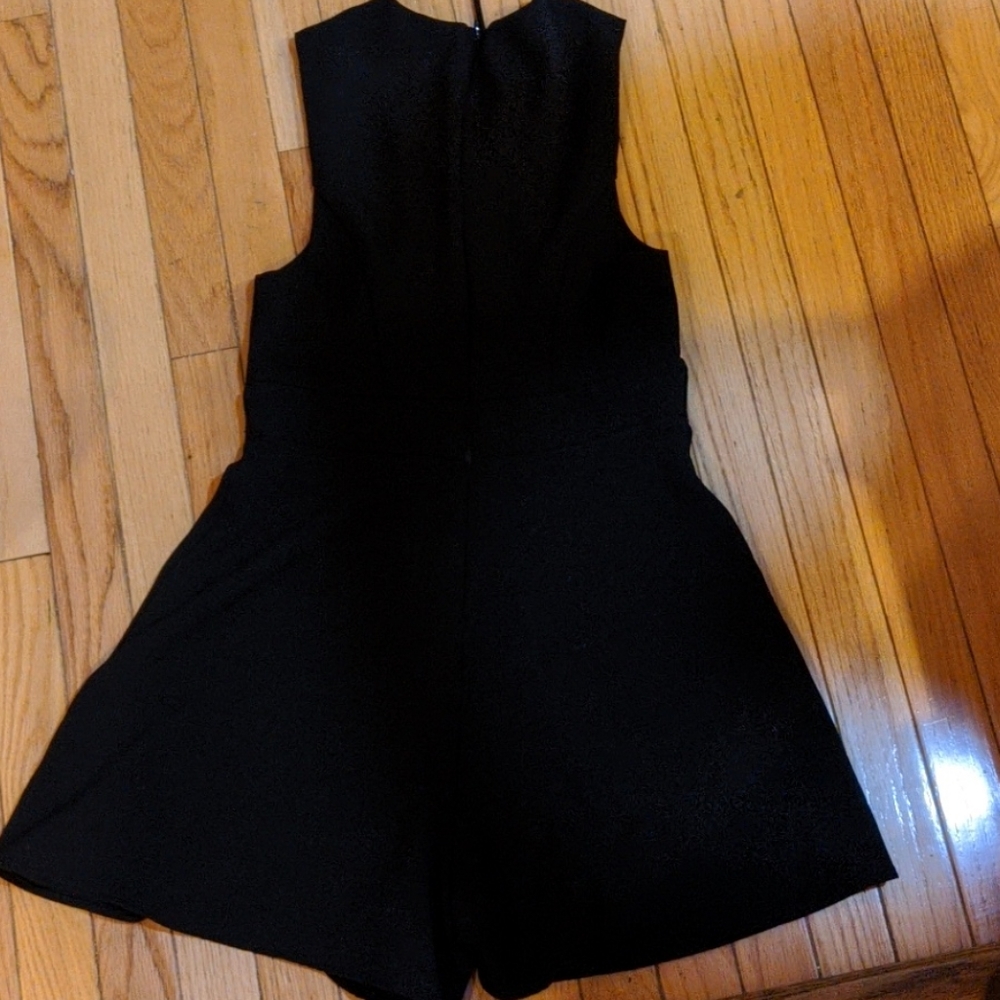 Silence + Noise brand skort - Picture 2 of 3